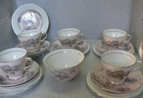 ROYAL GRAFTON BONE CHINA PART COFFEE/TEA SET (18 pieces)