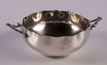 A GERMAN SILVER SWEET BOWL, MAKER: W.B, BERLIN, STAMPED 800