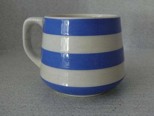 LOVELY CORNISH WARE MUG