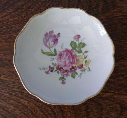 BEAUTIFUL FOOTED ROSENTHAL SWEATMEAT DISH