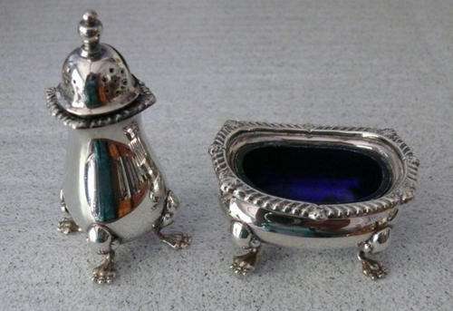 Beautiful Mappin and Webb Silver Plated Pepper Pot and Open Salt - Lovely condition - What a find!