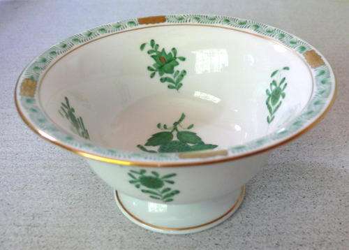 EXQUISIT HEREND Bowl - handpainted - perfect condition - very rare!