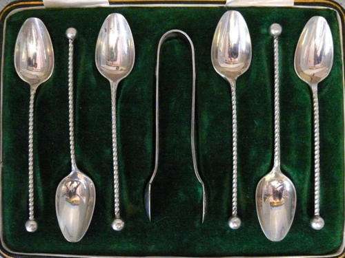 Beautiful Silver Spoons and sugar tong  in Box - Made in England