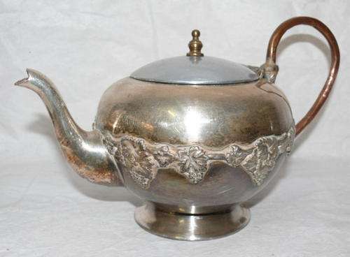 Vintage Silver Plated Tea Pot - fully backstamped!