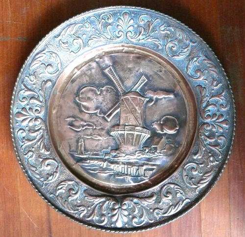 BEAUTIFUL & HUGE DUTCH COPPER WALL CHARGER - 59CM IN DIAMETER