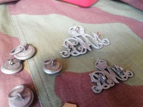 Mixed lot of badges, Some WW2