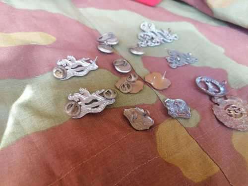 Mixed lot of badges, Some WW2