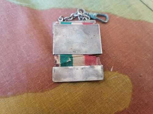 Mixed lot of badges, Some WW2