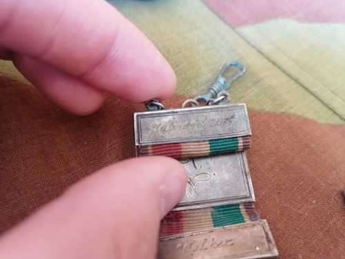 Mixed lot of badges, Some WW2