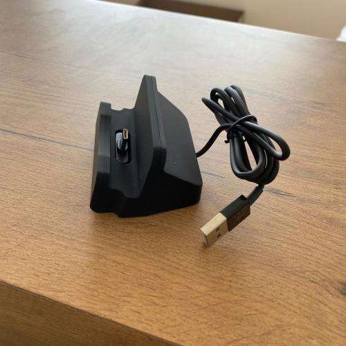 Charge and sync dock for type c smartphones