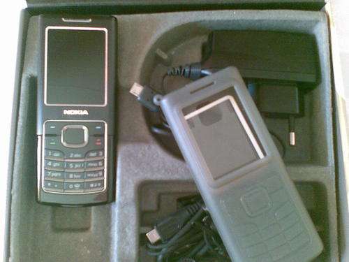 NOKIA 6500 CLASSIC COMPLETE IN ORIGINAL BOX