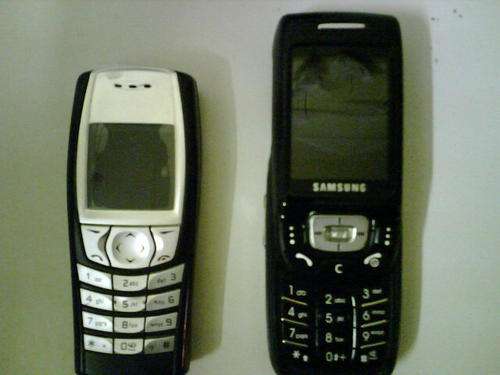 EXCELLENT DEAL! 2 PHONES FOR THE PRICE OF ONE! BID NOW!