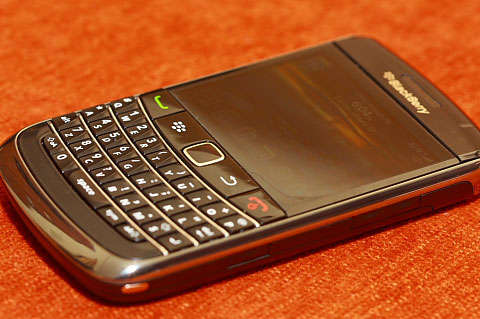 Blackberry Bold 9700 - Free shipping
