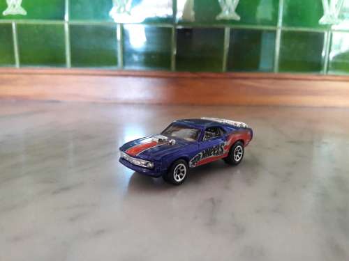 1/64 Hotwheels Ford Mustang Mach 1