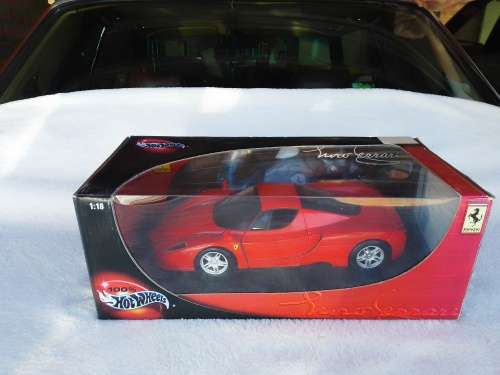 HotWheels 1/18 Ferrari Enzo