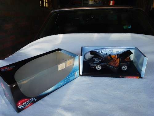 HotWheels 1/18 Ferrari 550 Barchetta