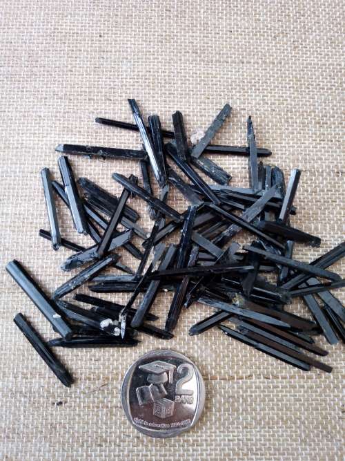 Rare Aegerine from Malawi - plus minus 70 pieces in packet