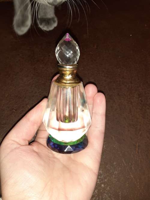 Stunning Crystal Vintage Perfume Bottle