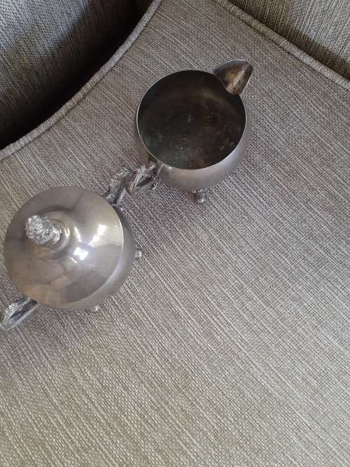 Beautiful EPNS Milk and Sugar Pot