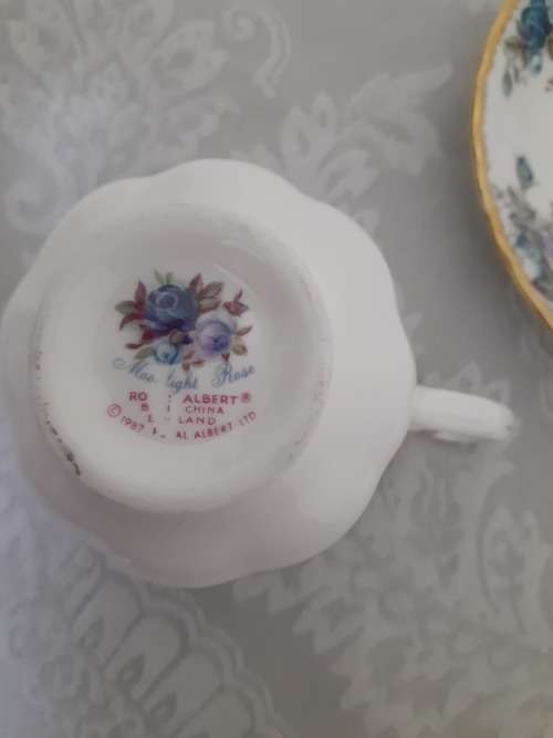 Royal Albert Moon Light Rose Coffee dio