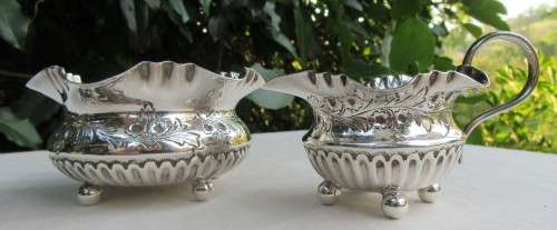 STUNNING VICTORIAN SP CREAMER AND SUGAR BOWL ORNATE DECORATION FRILLY EDGES VGC!!!