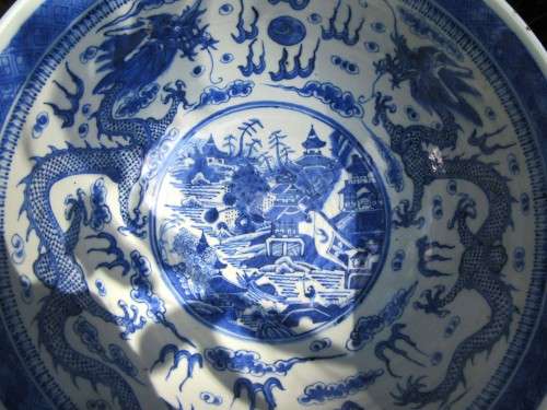 VERY VERY OLD ANTIQUE CHINESE MING STYLE UNDER GLAZE BLUE DRAGON BOWL