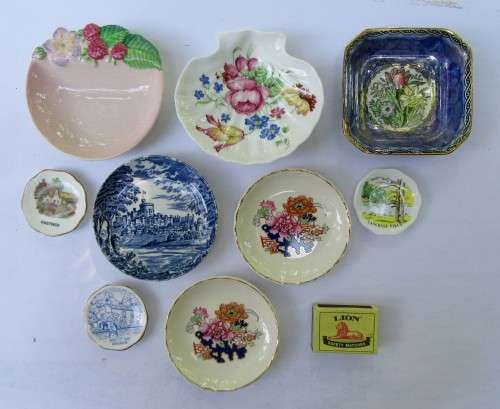 FAMOUS NAME COLLECTION CERAMIC PIN TRAYS INCLUDING VICTORIA SECRET VGC