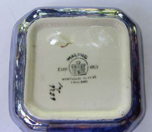 FAMOUS NAME COLLECTION CERAMIC PIN TRAYS INCLUDING VICTORIA SECRET VGC