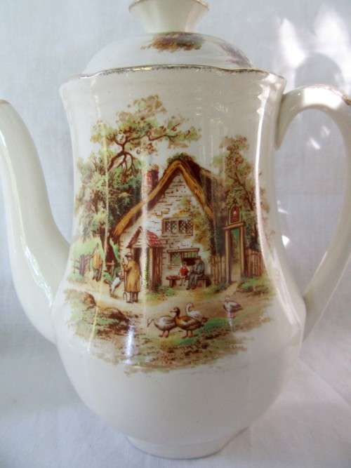 24 PIECE ALFRED MEAKIN COFFEE/TEA SET INCL 2 LARGE POTS~DAMAGE FREE WOW!!