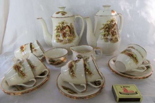 24 PIECE ALFRED MEAKIN COFFEE/TEA SET INCL 2 LARGE POTS~DAMAGE FREE WOW!!