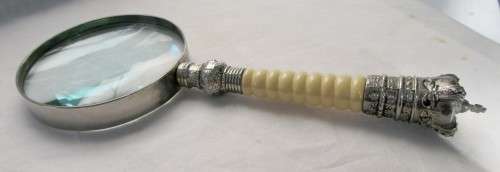 MAGNIFYING GLASS WITH CROWN FINIAL IVORINE HANDLE~STRONG MAGNIFICATION