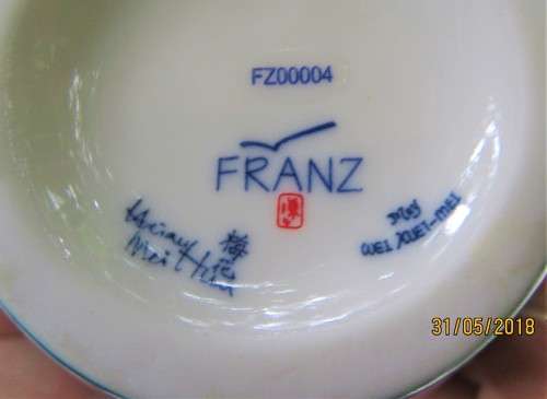 ATTRACTIVE MORNING GLORY PORCELAIN VASE BY FRANZ EXCELLENT CONDITION