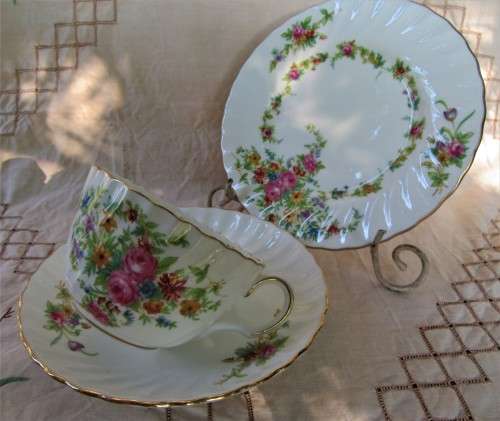 1948 FLORAL VINTAGE TRIO # 3 BY MINTON CHINA ENGLAND NO DAMAGES VGC