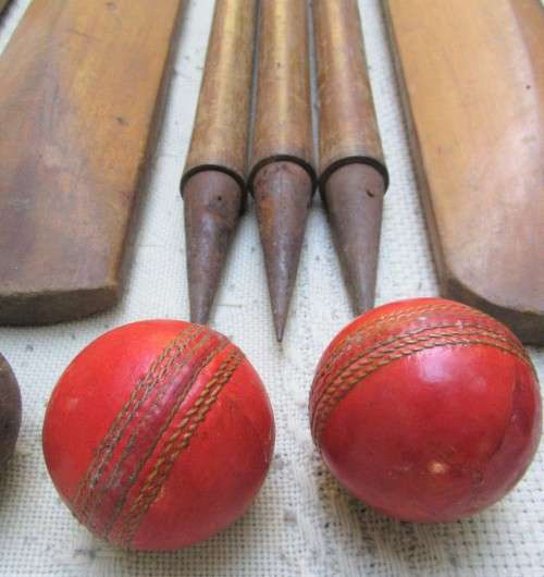 VERY OLD CRICKET SET 2 BATS, SET OF WICKETS, OLD BALLS AND ORIGINAL BAG USED BUT INTACT