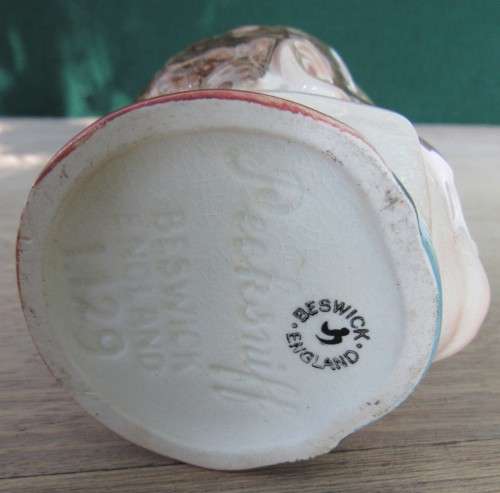 COLLECTIBLE VINTAGE DICKENS CHARACTER JUG BY BESWICK NO DAMAGES