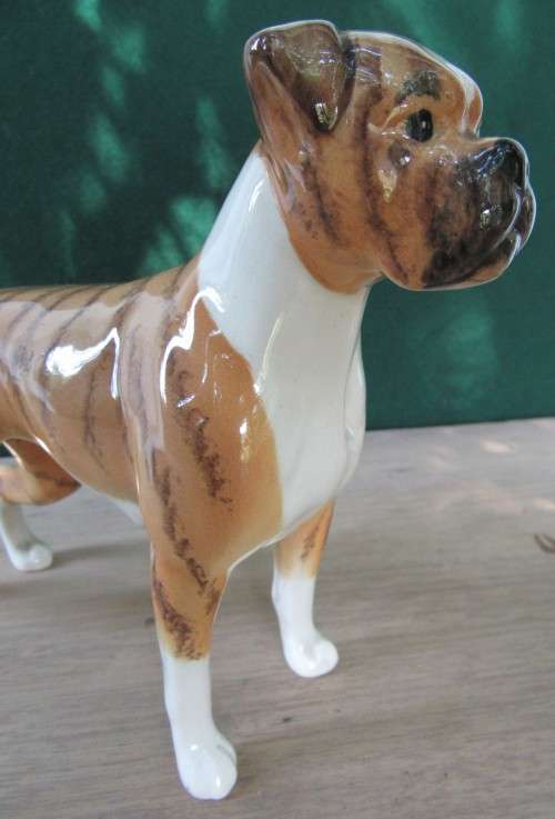 RARE VINTAGE BRINDLE BESWICK BOXER IN DAMAGE FREE CONDITION~HIGH VALUE ITEM!!!