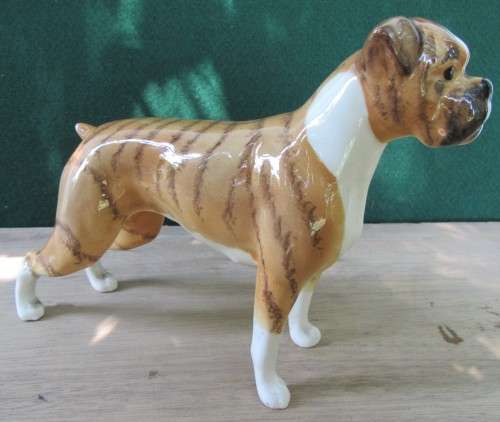 RARE VINTAGE BRINDLE BESWICK BOXER IN DAMAGE FREE CONDITION~HIGH VALUE ITEM!!!