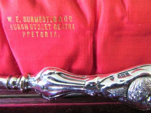 ANTIQUE PRETORIA RETAILER HUGE SILVER CHERUBS SHOE HORN AND BUTTON HOOK BOXED