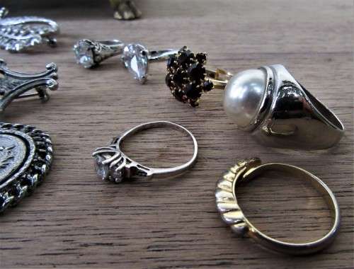 VINTAGE MARBLE COVERED BOX GILT OR BRASS LION PAW FEET GILT BRASS TRIM FULL OF TREASURE WOW!!!