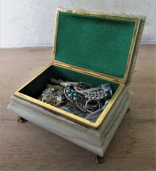 VINTAGE MARBLE COVERED BOX GILT OR BRASS LION PAW FEET GILT BRASS TRIM FULL OF TREASURE WOW!!!