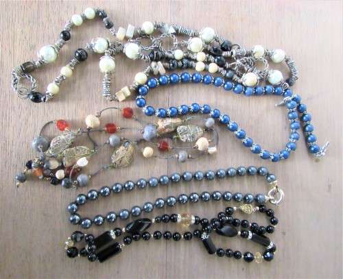 NOVELTY BOOK SHAPED SOLID WOOD ANTIQUE BOX FULL OF QUALITY COSTUME JEWELRY~BARGAIN L@@K!!!!