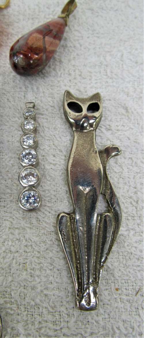 SELECTION OF VERY NICE VINTAGE PENDANTS NONE DAMAGED~L@@K!!!!