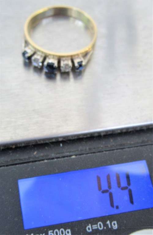 STUNNING SOLID 18 CT GOLD DIAMOND/SAPPHIRE RING~SEE MORE INCREDIBLE STUFF ON MY SITE~COMBINE FREE