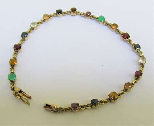 PRETTY VINTAGE 14 K GOLD BRACELET WITH 14 SEMI-PRECIOUS STONES ALL INTACT WOW!!!