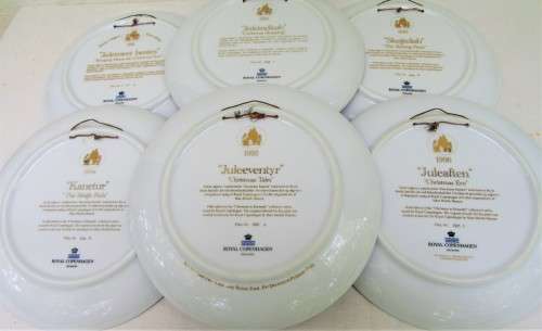 UNUSUAL SET OF DANISH ROYAL COPENHAGEN PLATES RICH COLOUR DECORATION~FREE COURIER DELIVERY!!!