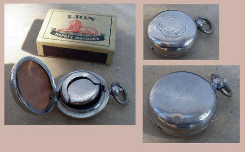 VINTAGE SILVER PLATED SOVEREIGN HOLDER~WORKS