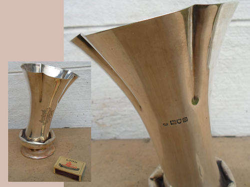 WHAT A PITY~RARE LARGE SOLID SILVER HALLMARKED VASE~FOR SCRAP~HEFTY 263,4 GRAMS