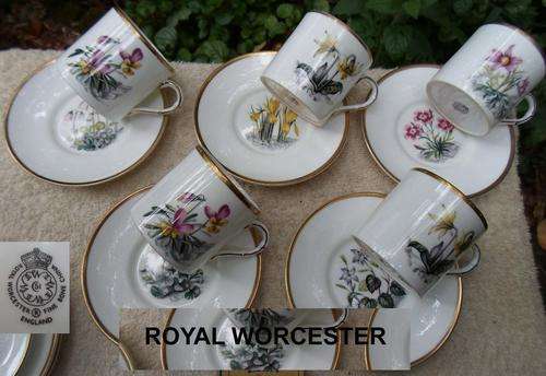 PRETTY VINTAGE ROYAL WORCESTER 13 PCE COFFEE CAN SET~SPRING FLOWERS