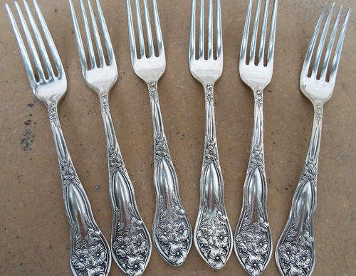 SET OF 6 EXQUISITE ANTIQUE SP FORKS ORNATE ART NOUVEAU STYLE RAISED FLORAL PATTERN.