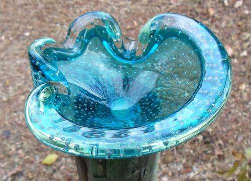 WOW~VIVD LARGE ICE/OCEAN BLUE~CONTROL BUBBLE SCRIMPED MURANO DISH